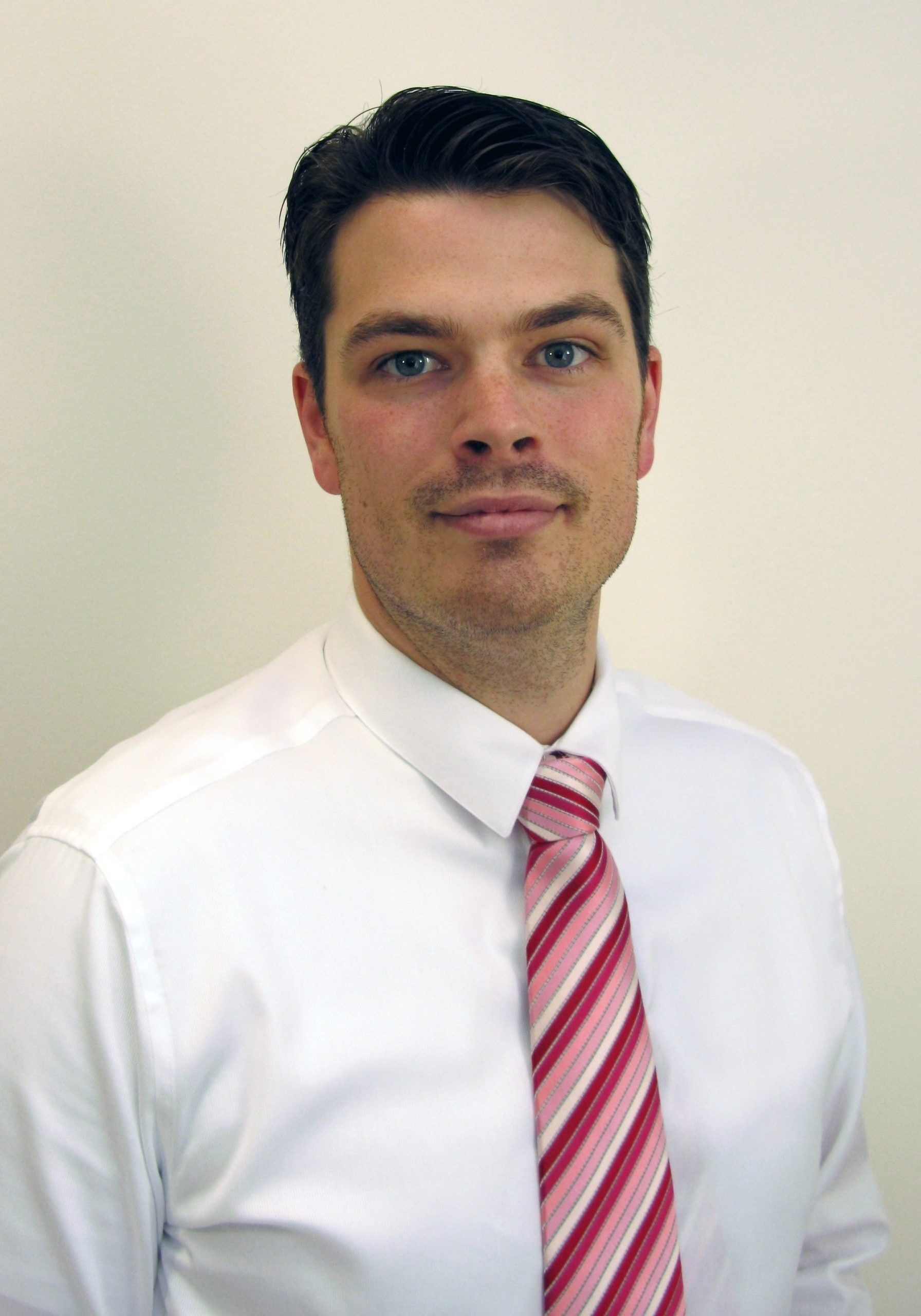 Dr Kevin Messier